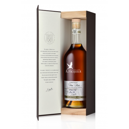 XO Fins Bois Cognac Maison A. de Vacqueur